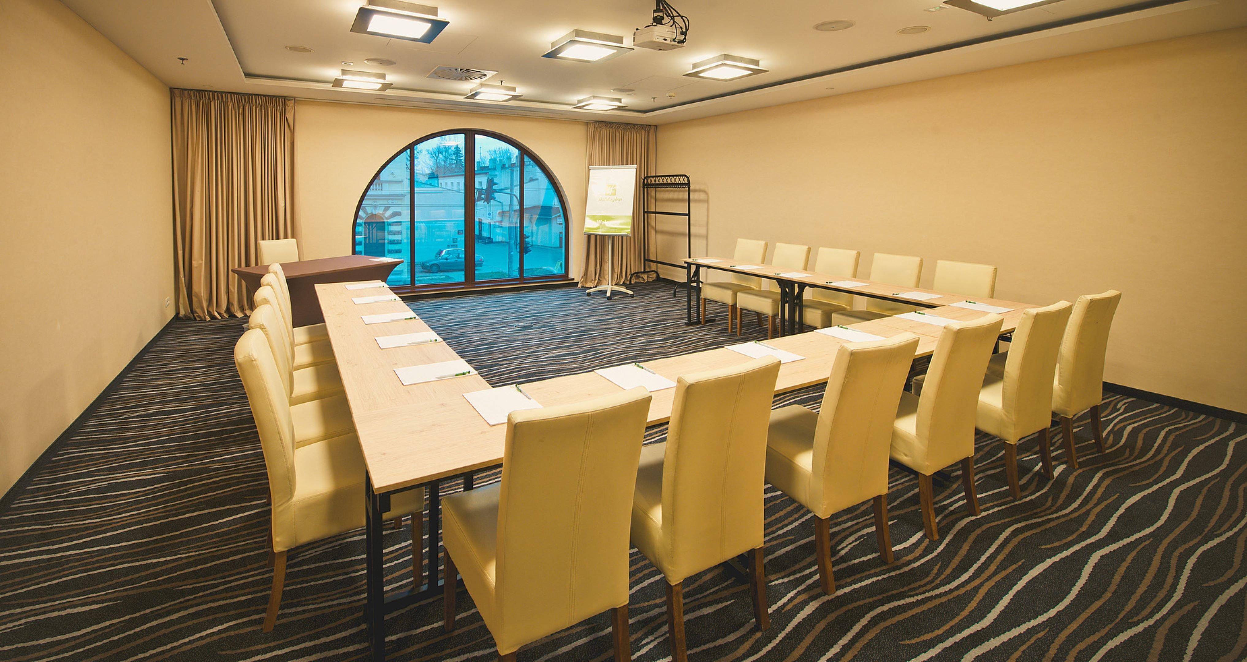 Holiday Inn Lodz By Ihg Bagian luar foto